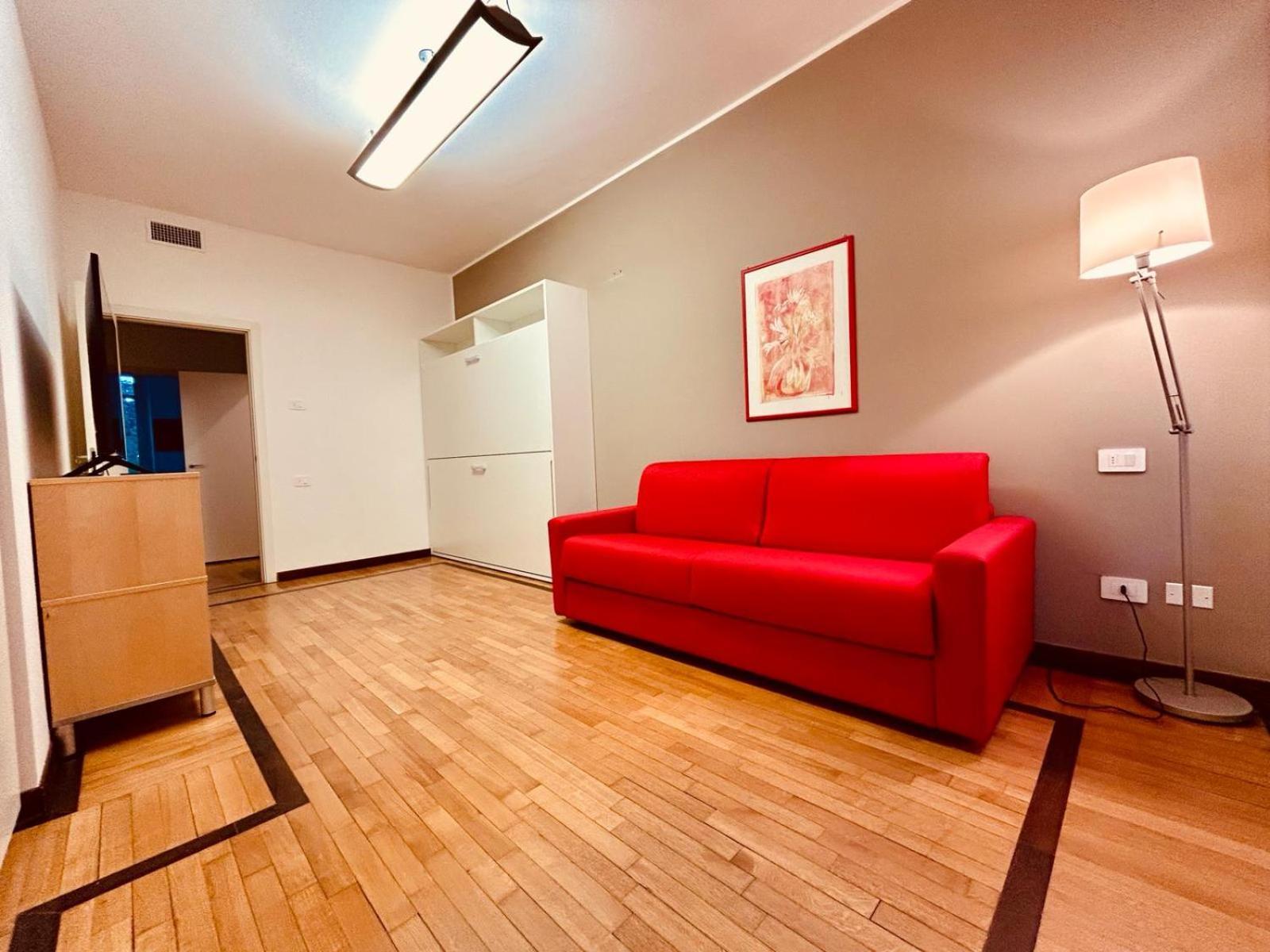 شقة Kibilu - Via Medaglie D'Oro Centro Citta Con Parcheggio فاريسّي المظهر الخارجي الصورة